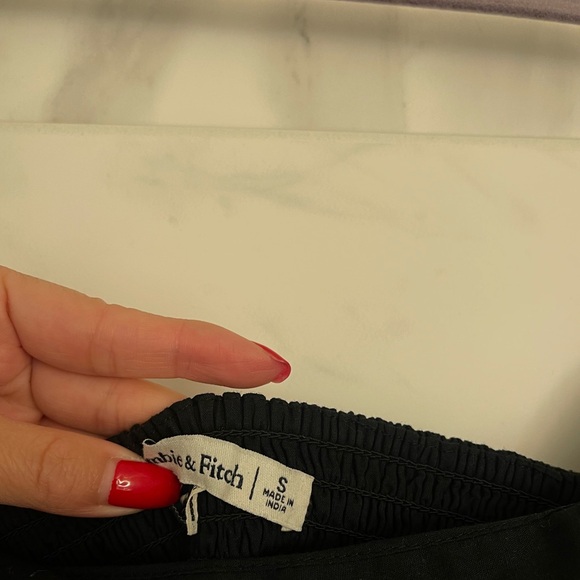 Abercrombie and Fitch black short dress - Picture 2 of 3